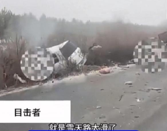 江西悲剧，面包车与半挂车相撞，五条生命瞬间消逝