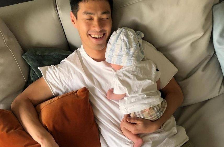 杨祐宁喜迎三胎，家庭幸福再添新成员，广东自媒体达人带你一探究竟