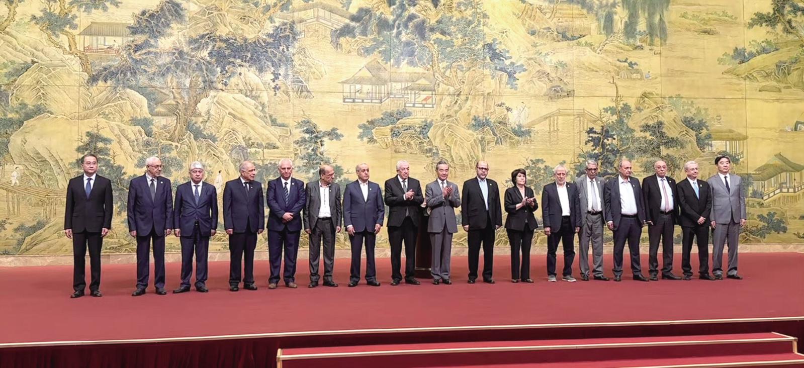 日本外交新动向，暂不承认巴勒斯坦国，美以赞赏背后的深层含义