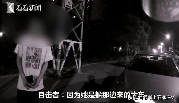 广东街头惊魂一幕，晚1秒就撞 我肯定不惯着他