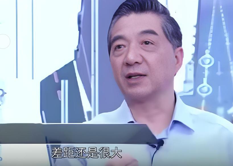 局座张召忠的新身份，从军事评论员到自媒体新力量